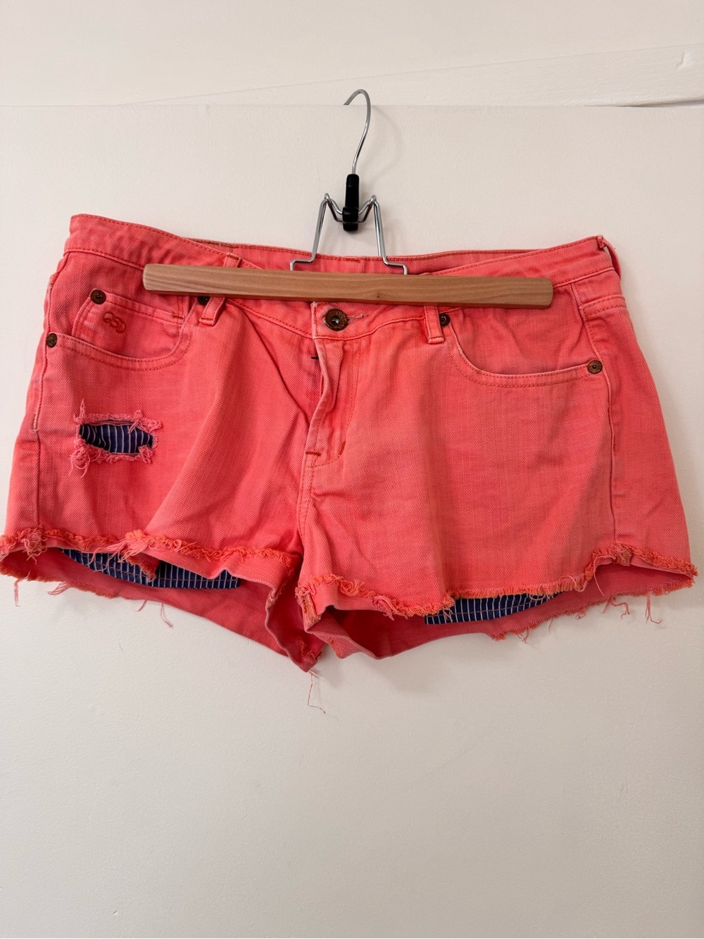 Coral Distressed Denim Shorts S/27 Y2K Raw Hem Striped Patch